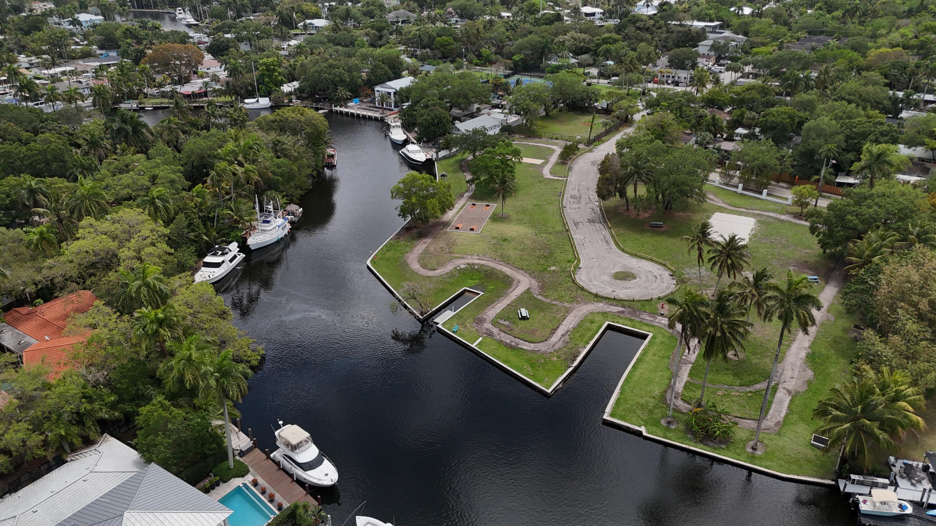 RIVERSIDE ADD AMEN PLAT - Residential