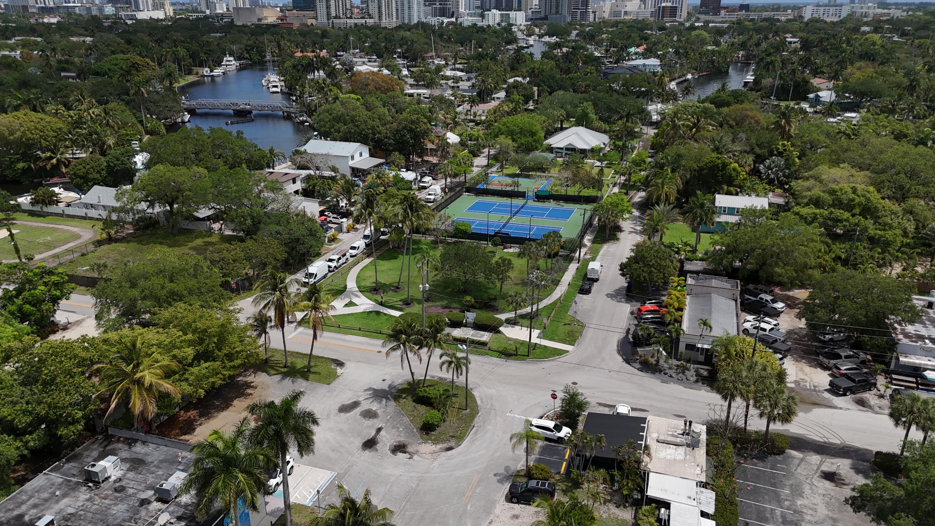 RIVERSIDE ADD AMEN PLAT - Residential