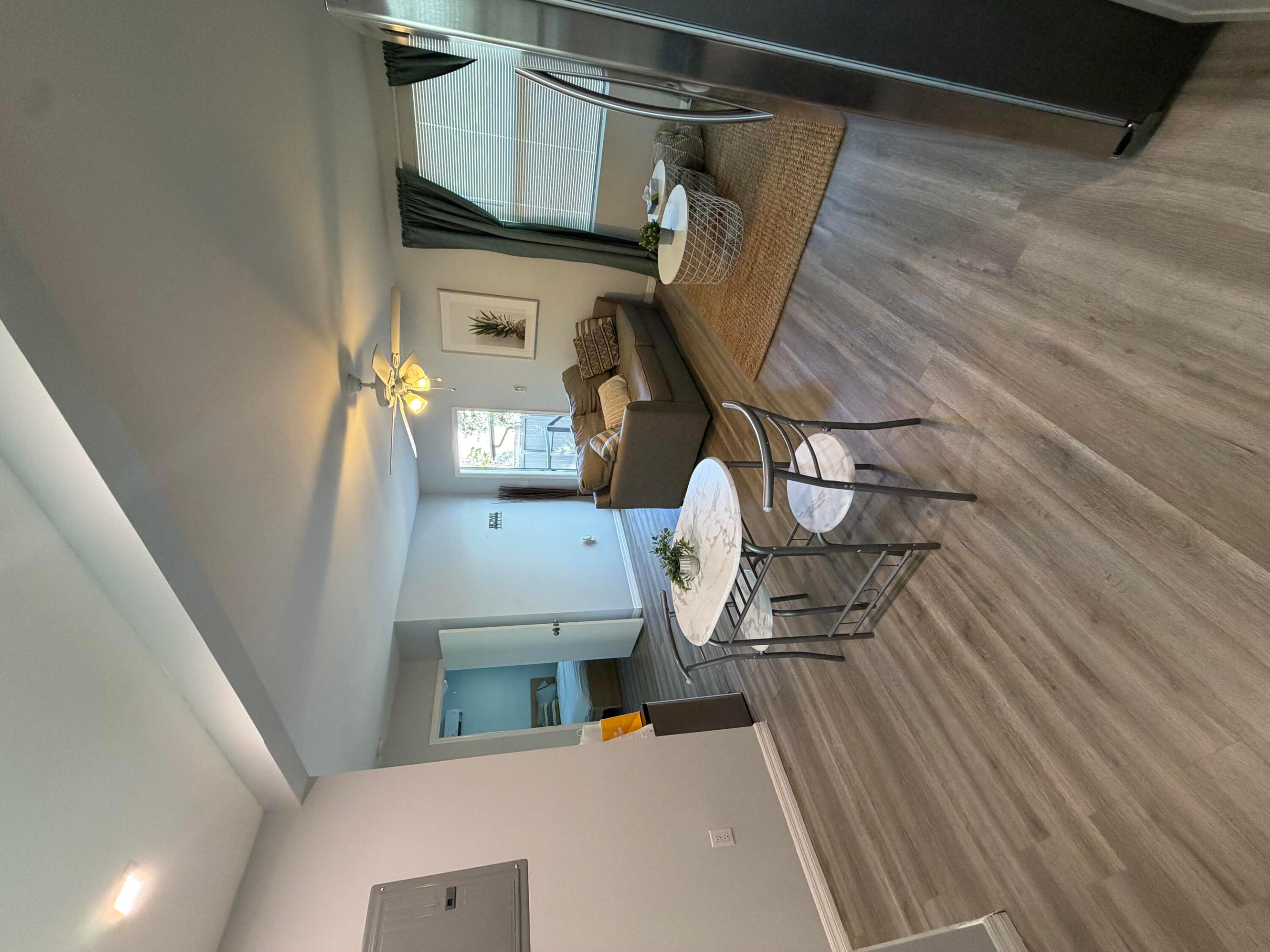 RIVERSIDE ADD AMEN PLAT - Residential