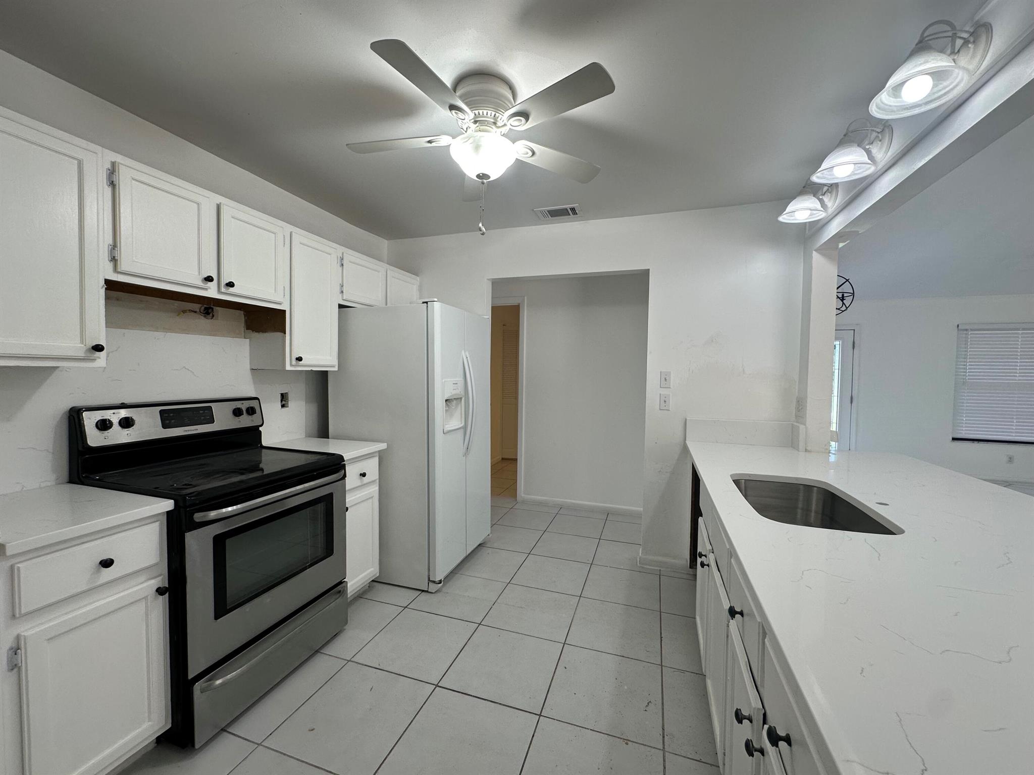 PORT ST LUCIE SECTION 13 - Residential Lease