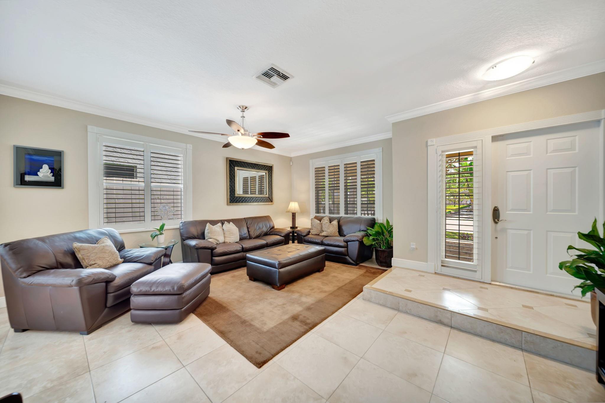 607 SW 5th Ave