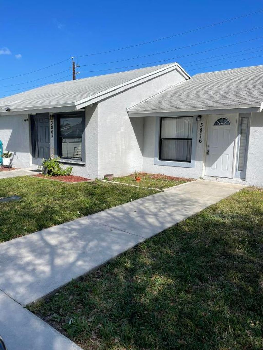 Photo of 3816 Woodridge Terrace, Palm Springs, FL 33461 (MLS # R11136842)