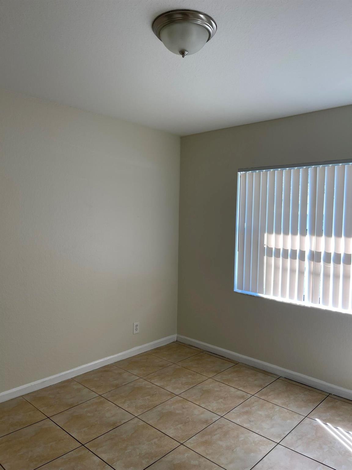 PINE NEDDLE PARK - Residential Lease