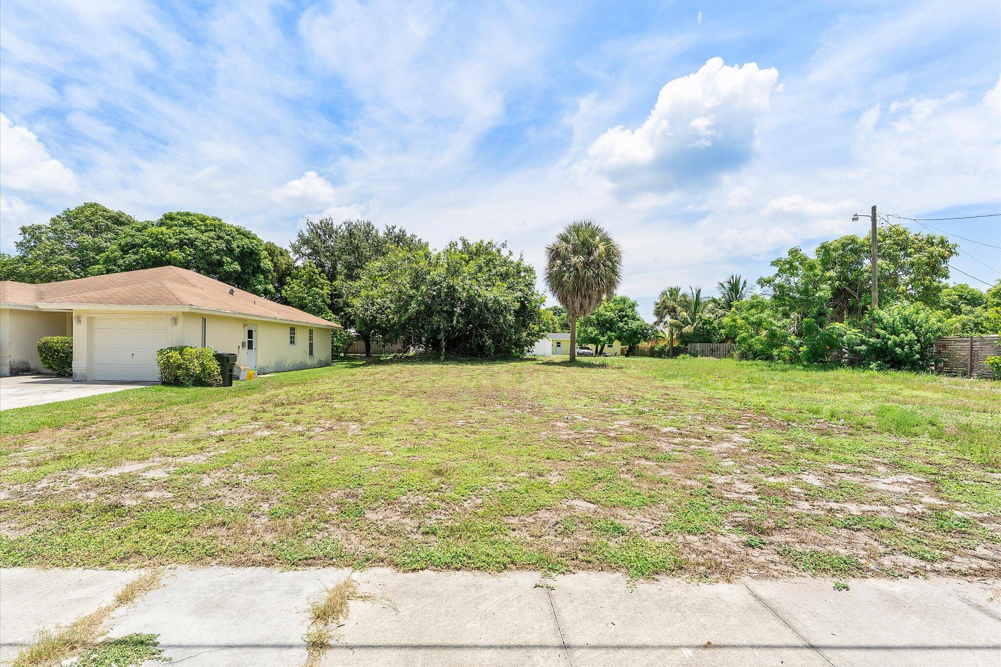 229 SW 6th Avenue