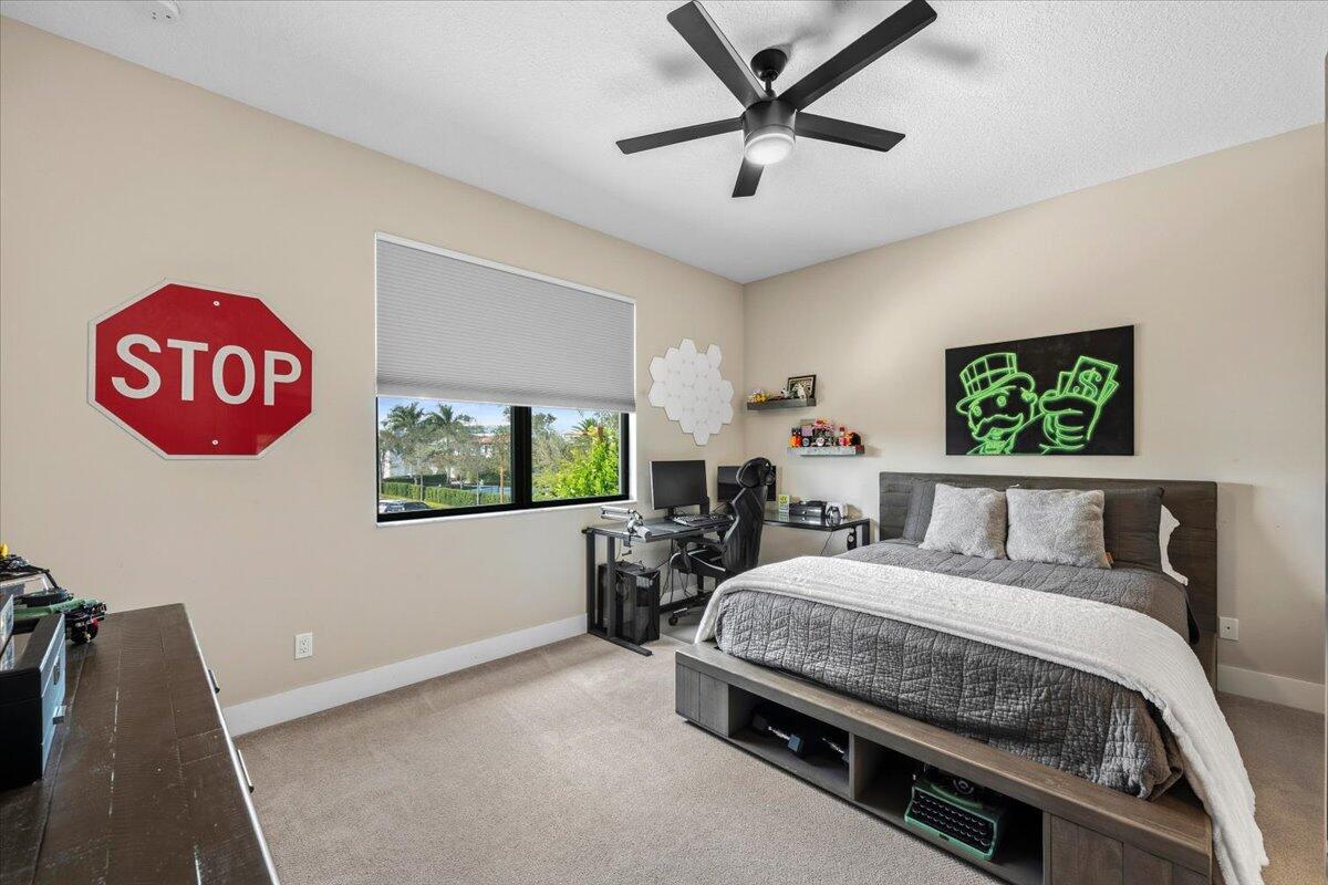 ALTON NEIGHBORHOOD - Residential