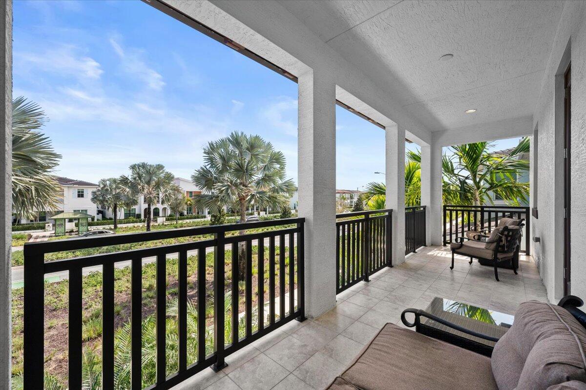 ALTON NEIGHBORHOOD - Residential