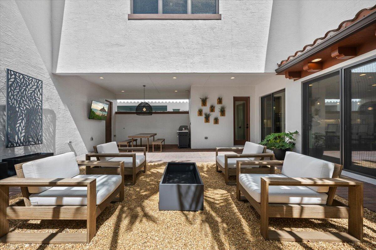 ALTON NEIGHBORHOOD - Residential