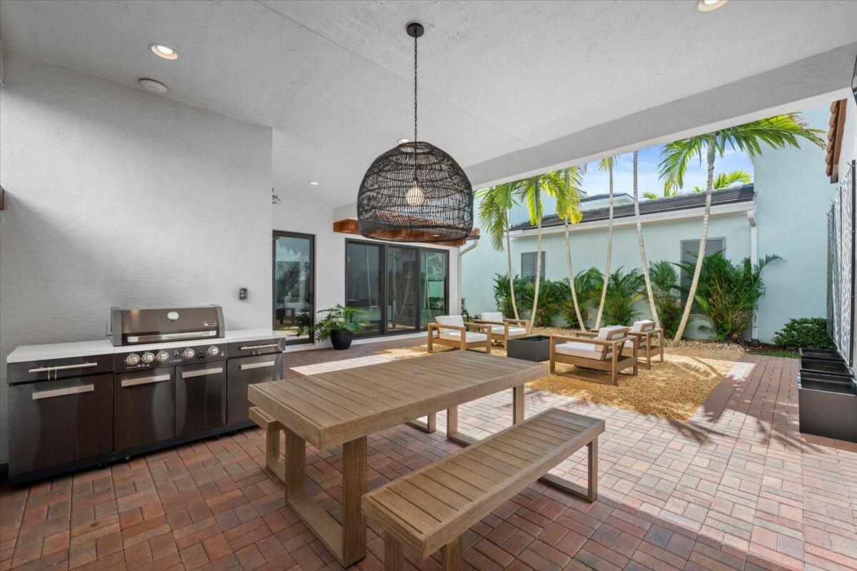 ALTON NEIGHBORHOOD - Residential