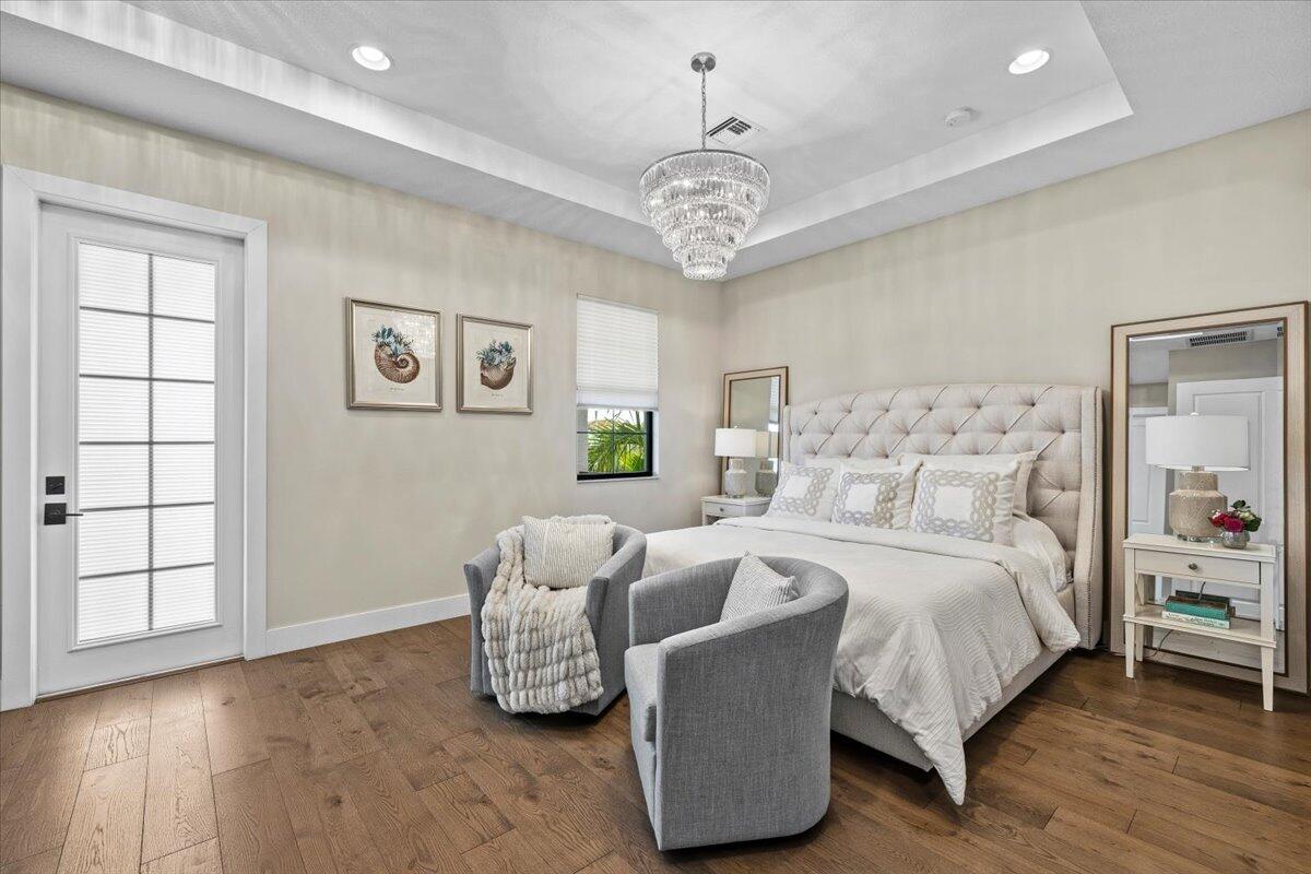 ALTON NEIGHBORHOOD - Residential