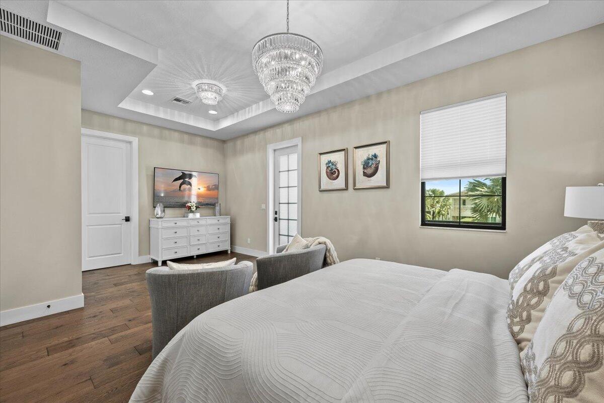 ALTON NEIGHBORHOOD - Residential