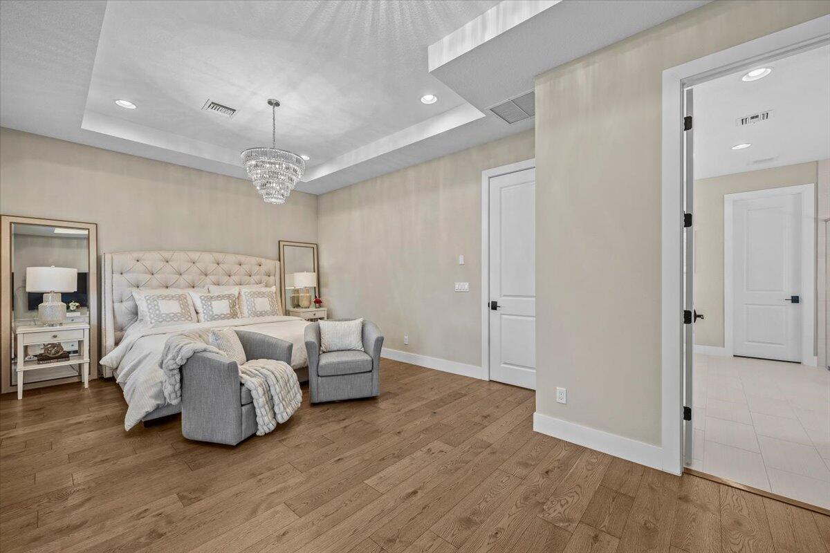 ALTON NEIGHBORHOOD - Residential