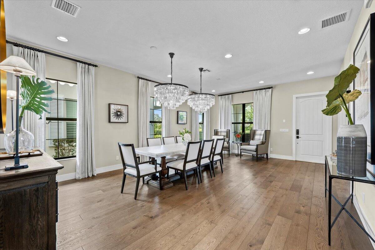 ALTON NEIGHBORHOOD - Residential