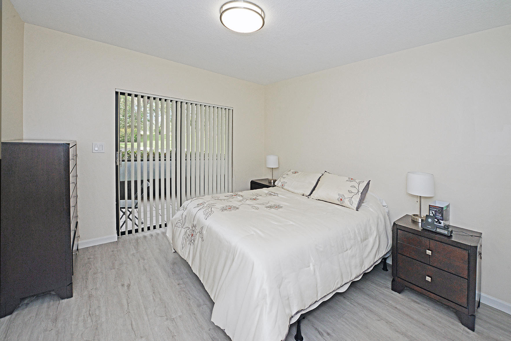 HIDDEN WOODS OF DEER CREEK CONDO - Residential