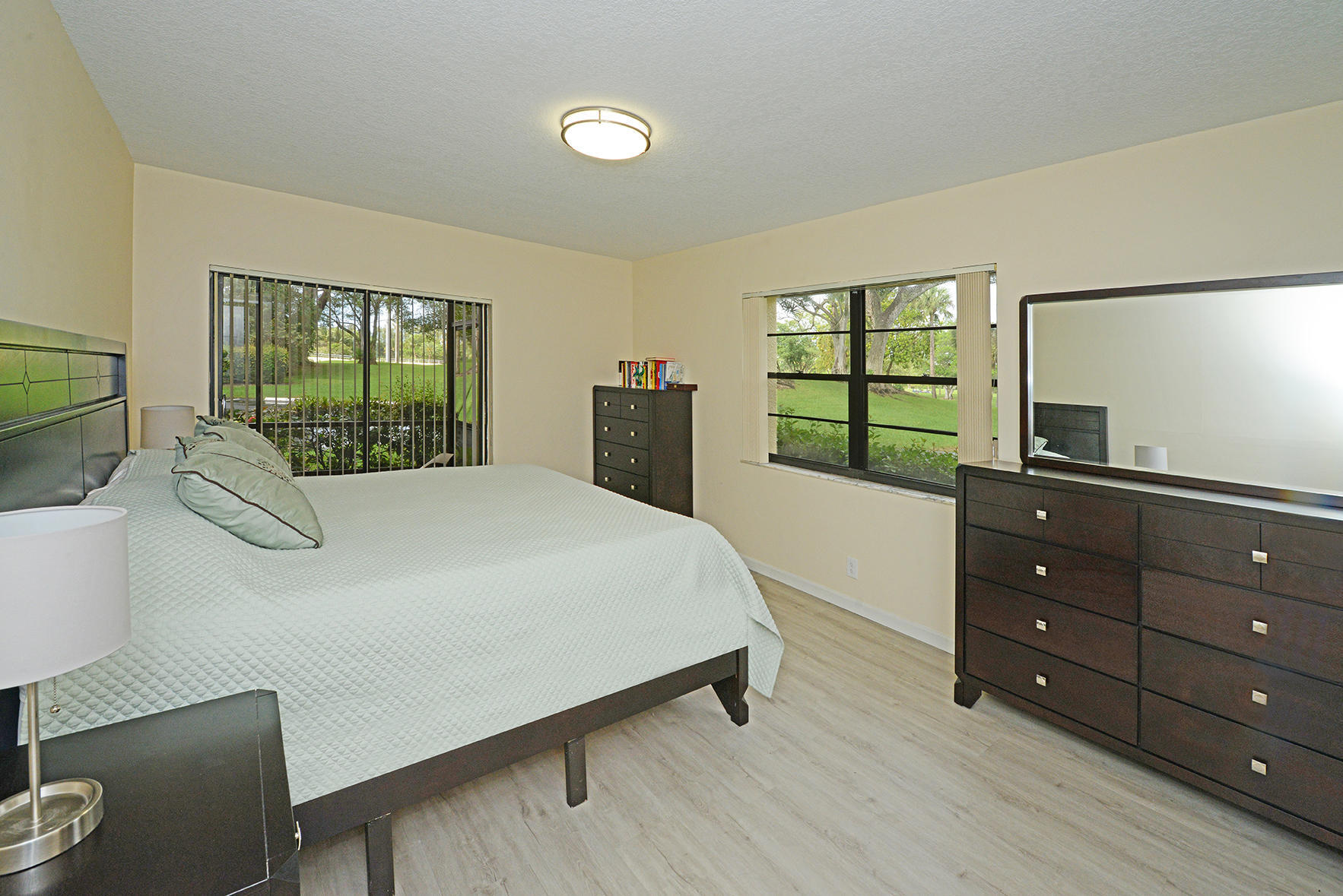 HIDDEN WOODS OF DEER CREEK CONDO - Residential