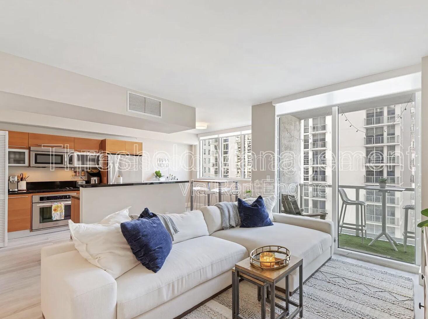 VIZCAYNE SOUTH CONDO - Residential Lease