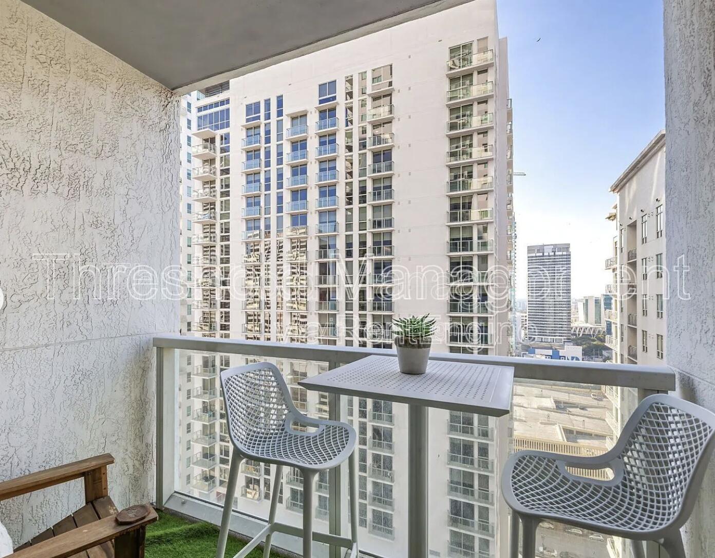 VIZCAYNE SOUTH CONDO - Residential Lease