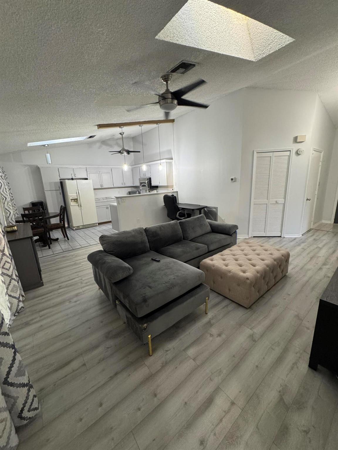 COUNTERPOINT ESTATES 12 - Residential Lease