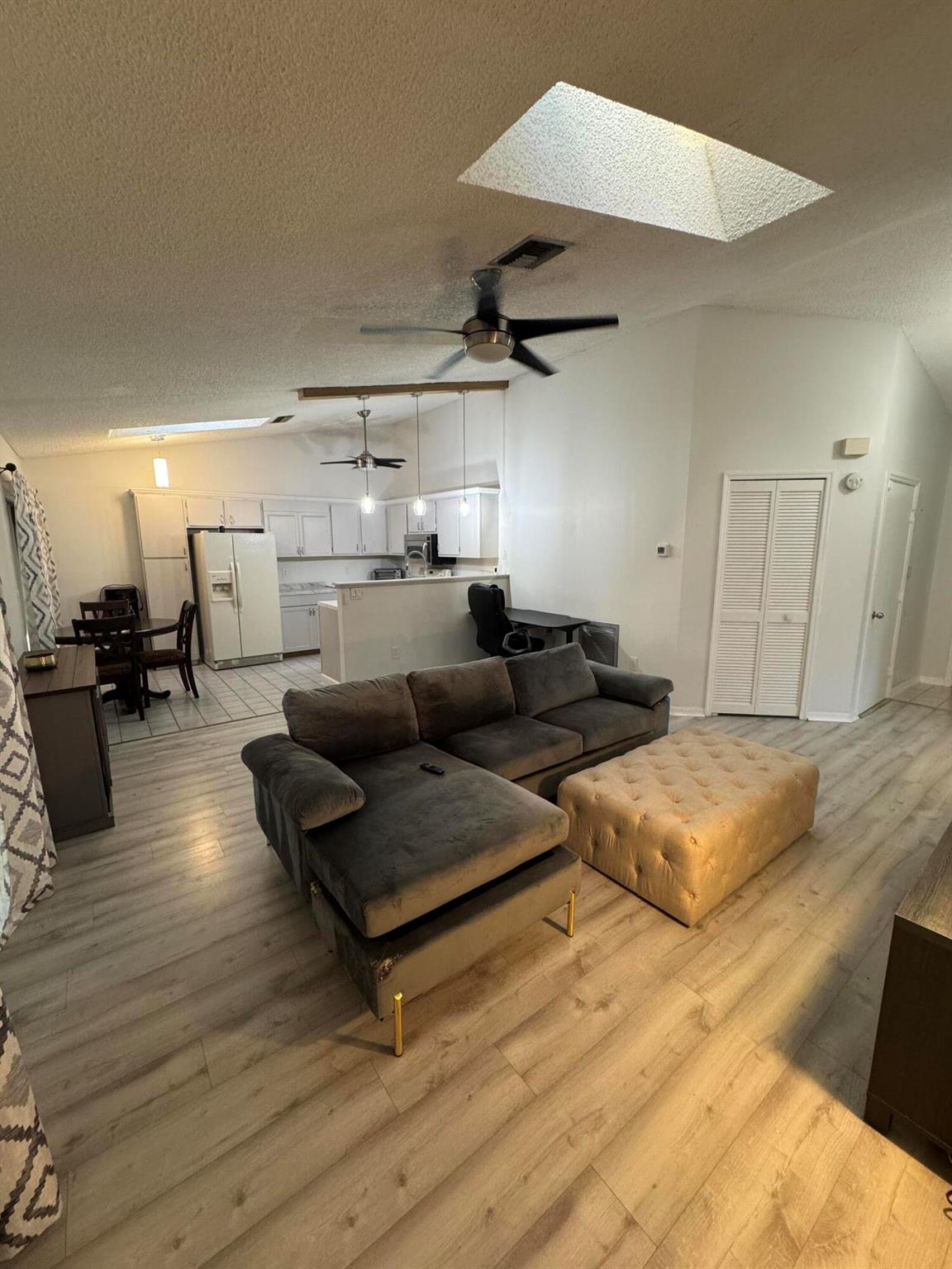 COUNTERPOINT ESTATES 12 - Residential Lease