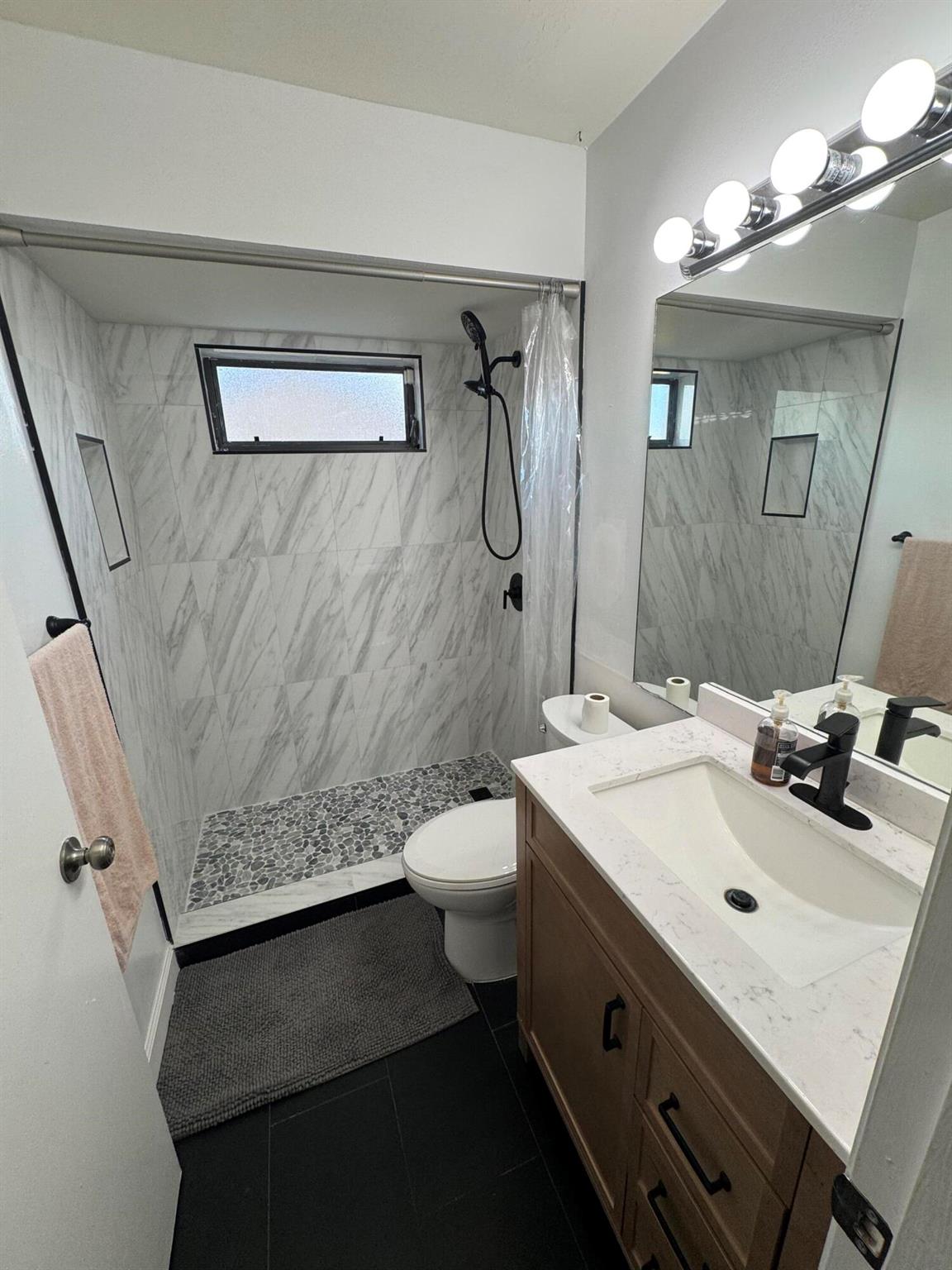 COUNTERPOINT ESTATES 12 - Residential Lease