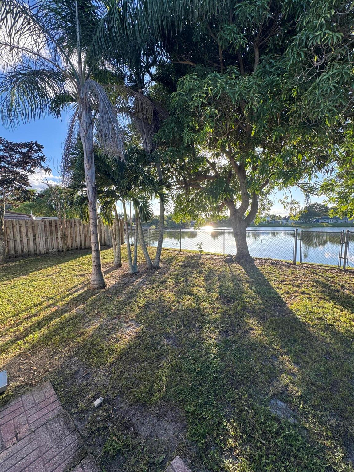 COUNTERPOINT ESTATES 12 - Residential Lease