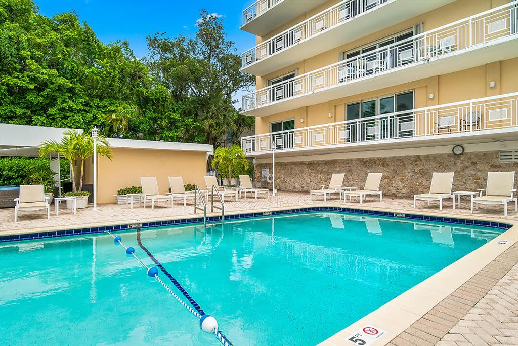 LAKE TOWERS CONDO - Residential