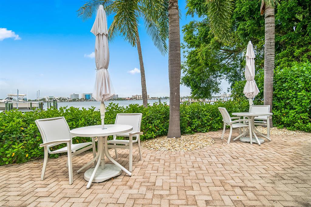 LAKE TOWERS CONDO - Residential