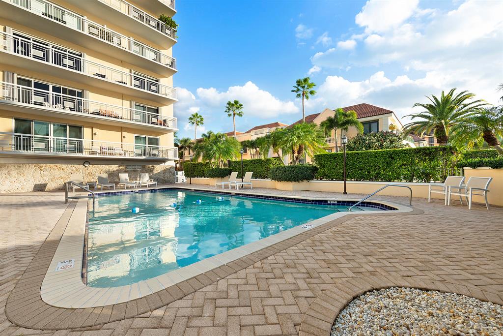 LAKE TOWERS CONDO - Residential