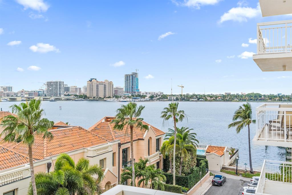 LAKE TOWERS CONDO - Residential