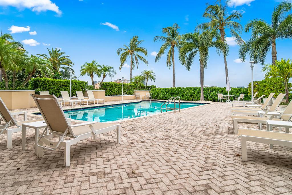 LAKE TOWERS CONDO - Residential