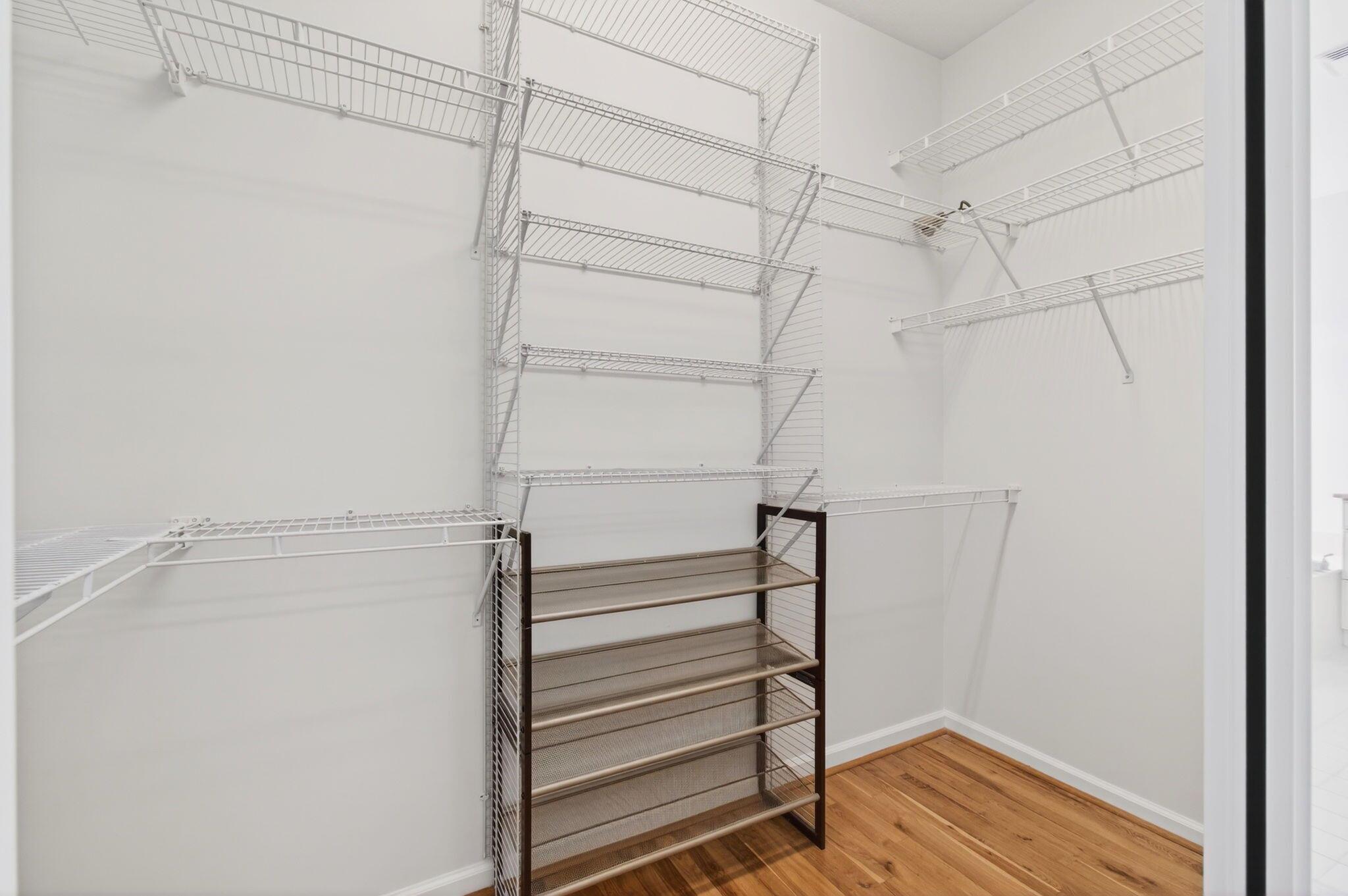 VALENCIA LAKES 1 - Residential