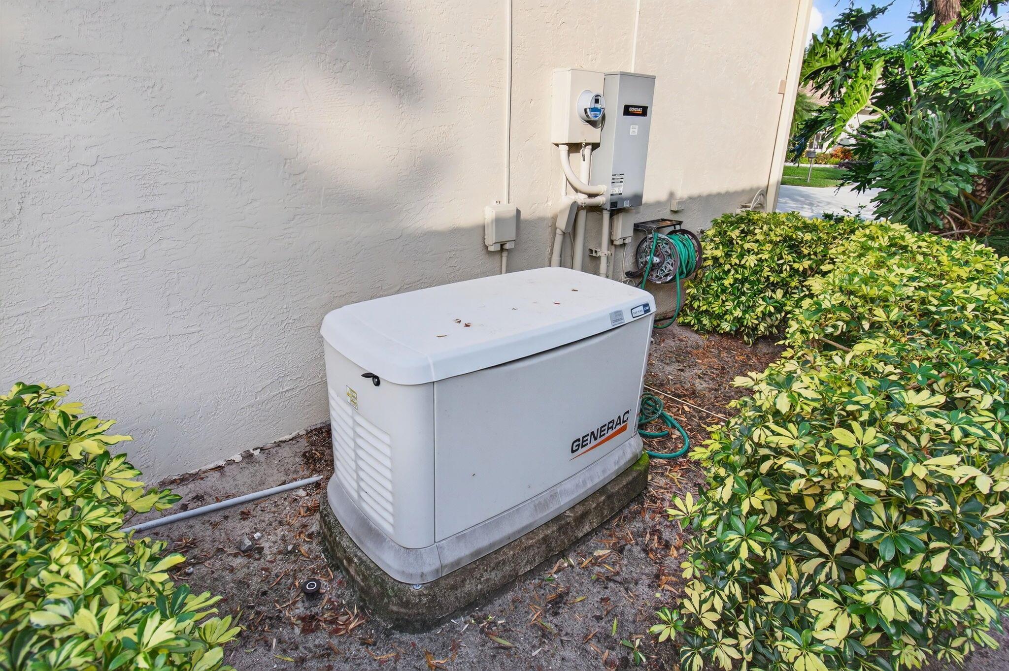 VALENCIA LAKES 1 - Residential