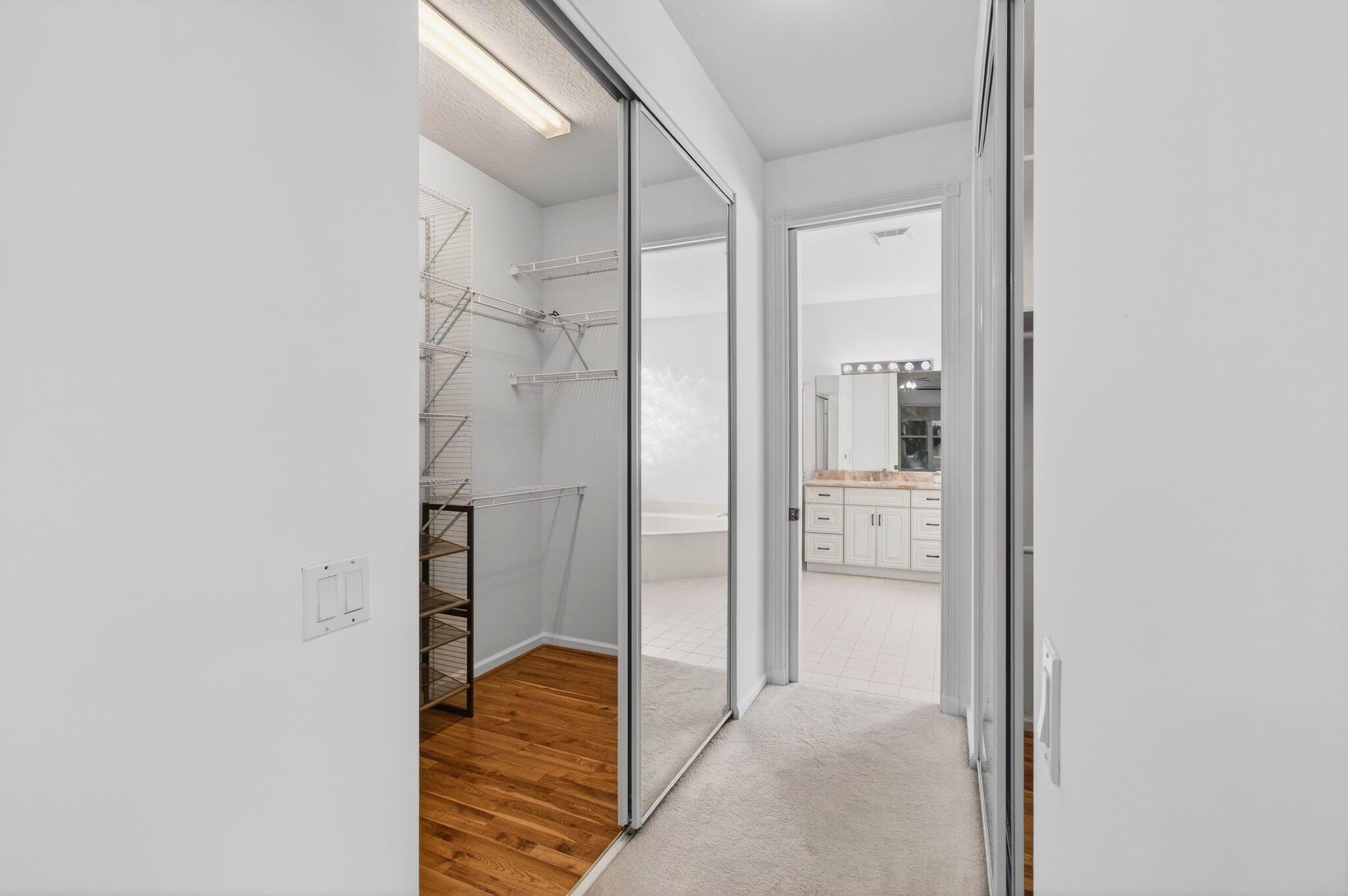 VALENCIA LAKES 1 - Residential