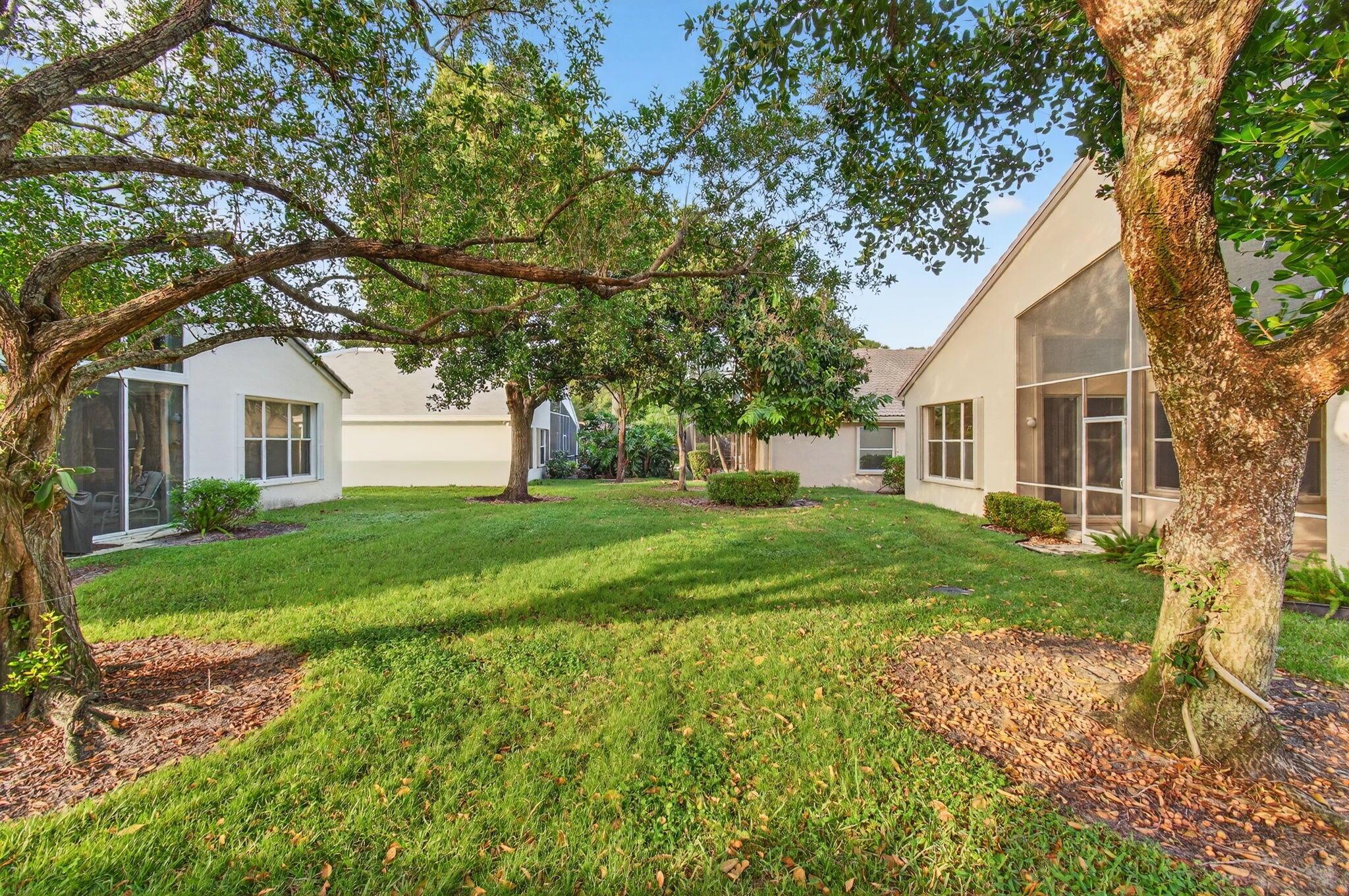 VALENCIA LAKES 1 - Residential