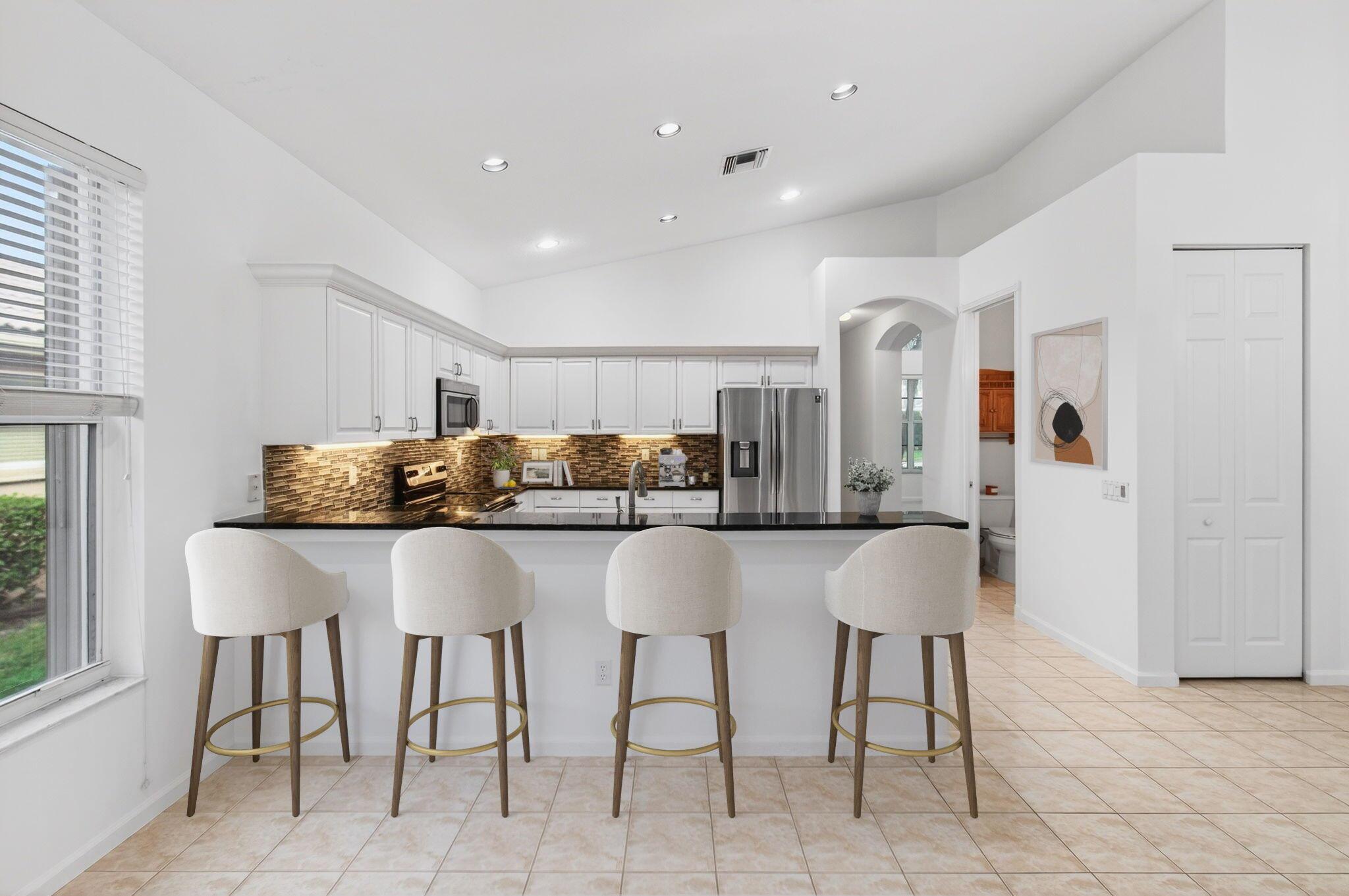 VALENCIA LAKES 1 - Residential