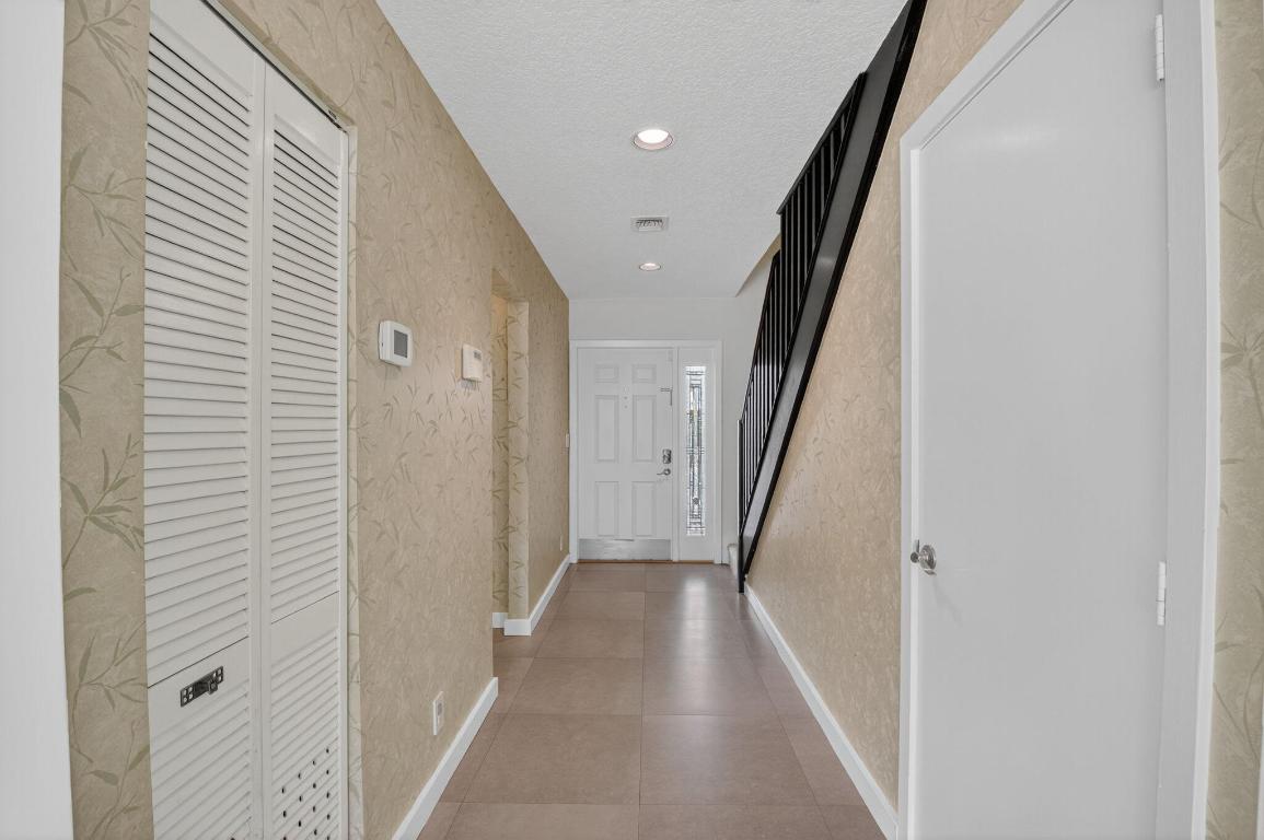 LAKE WORTH MARINER VILLAGE - Residential