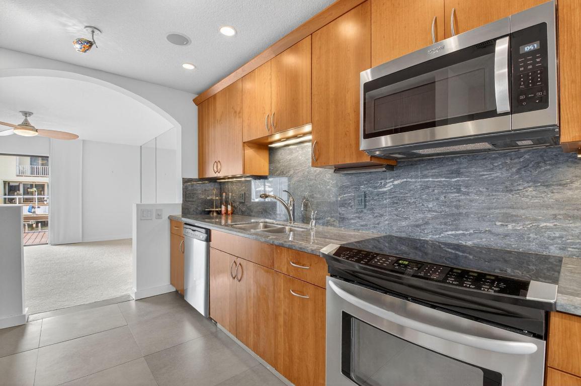 LAKE WORTH MARINER VILLAGE - Residential