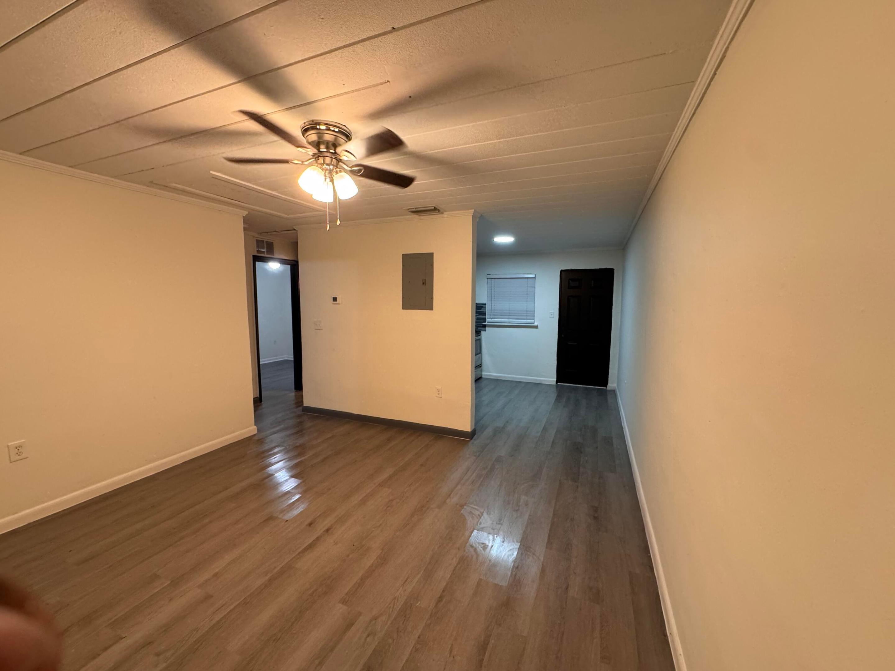 MUSTAINE'S S/D - Residential Lease