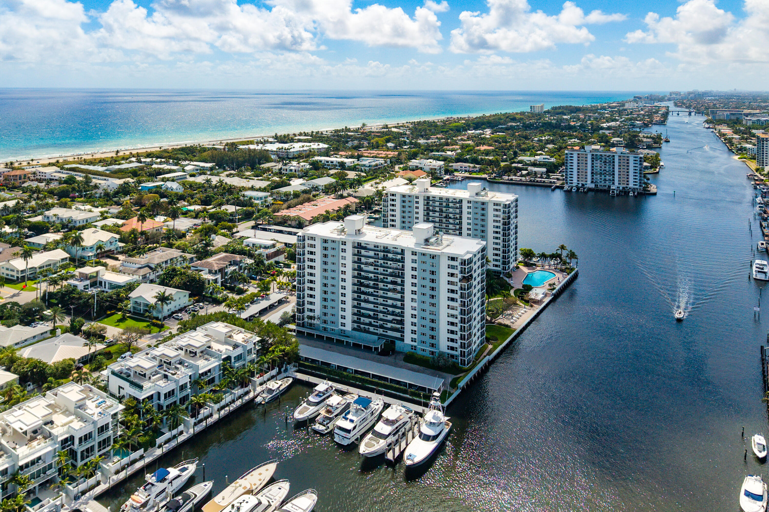 SEAGATE TOWERS - Residential