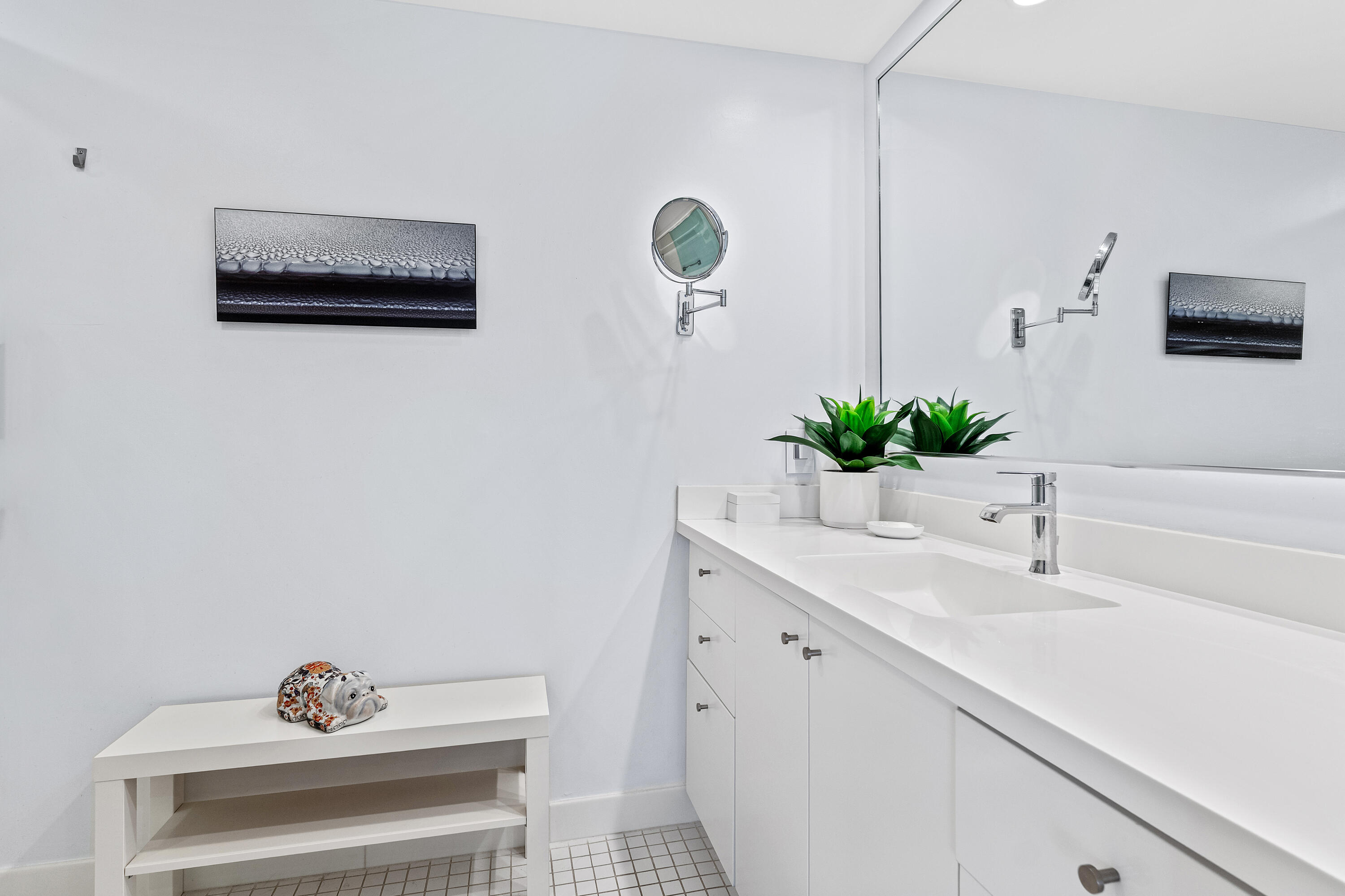 SEAGATE TOWERS - Residential