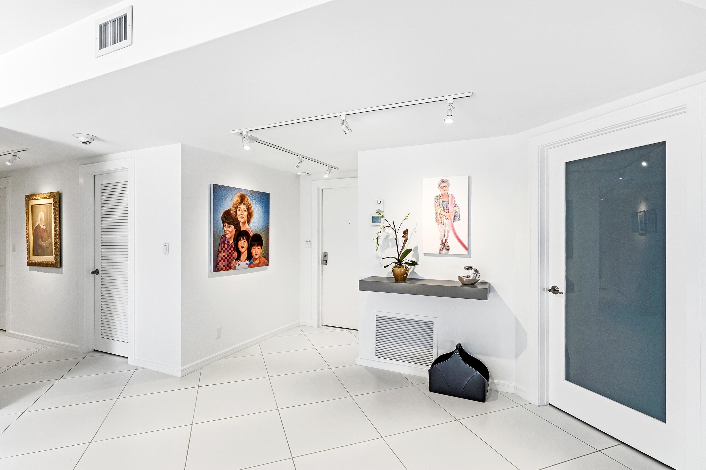 SEAGATE TOWERS - Residential