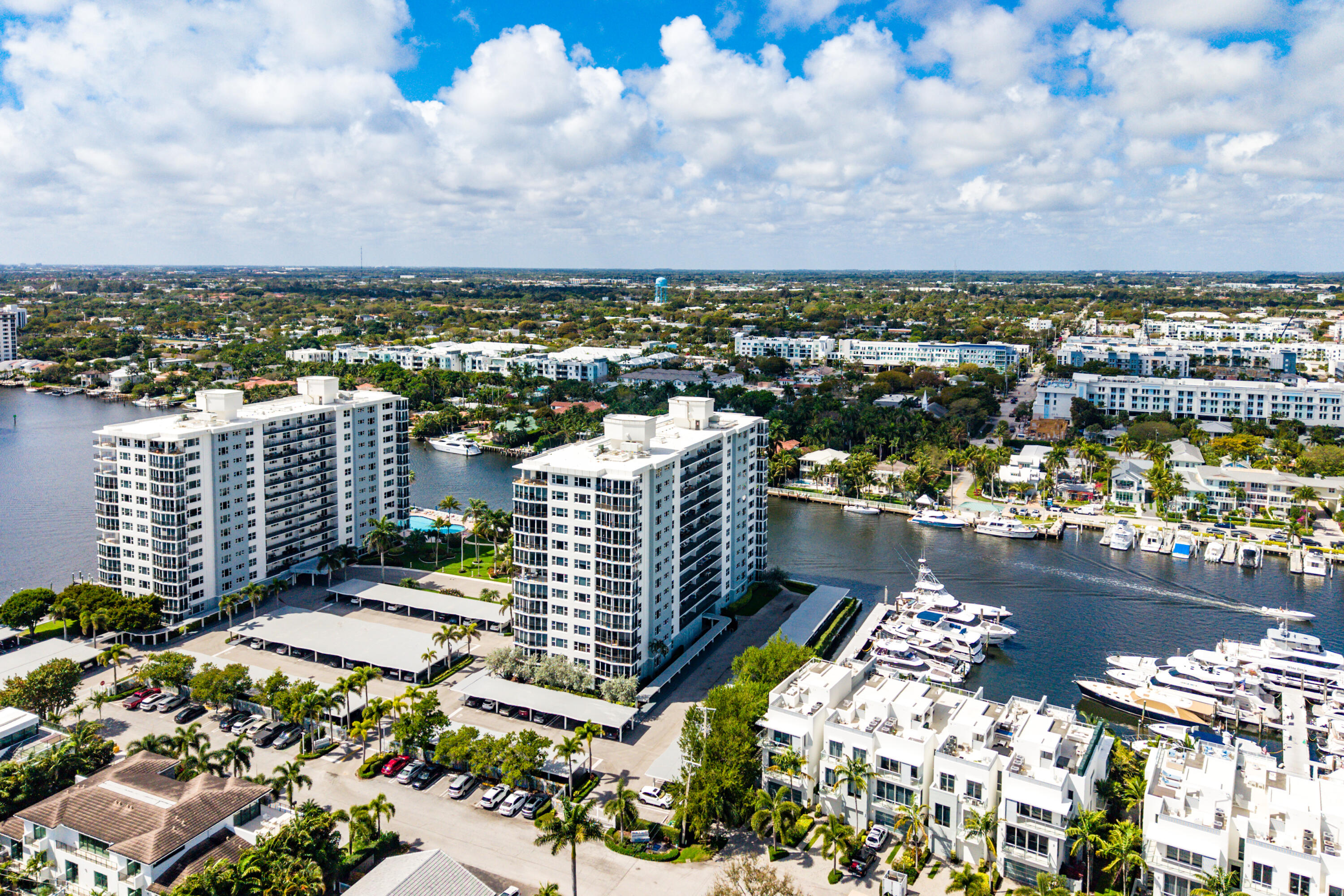 SEAGATE TOWERS - Residential