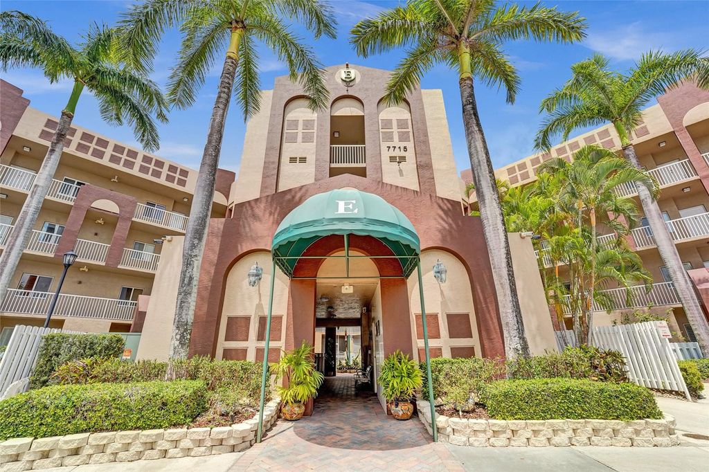 Photo of 7715 Southampton Terrace #110, Tamarac, FL 33321 (MLS # F10507509)