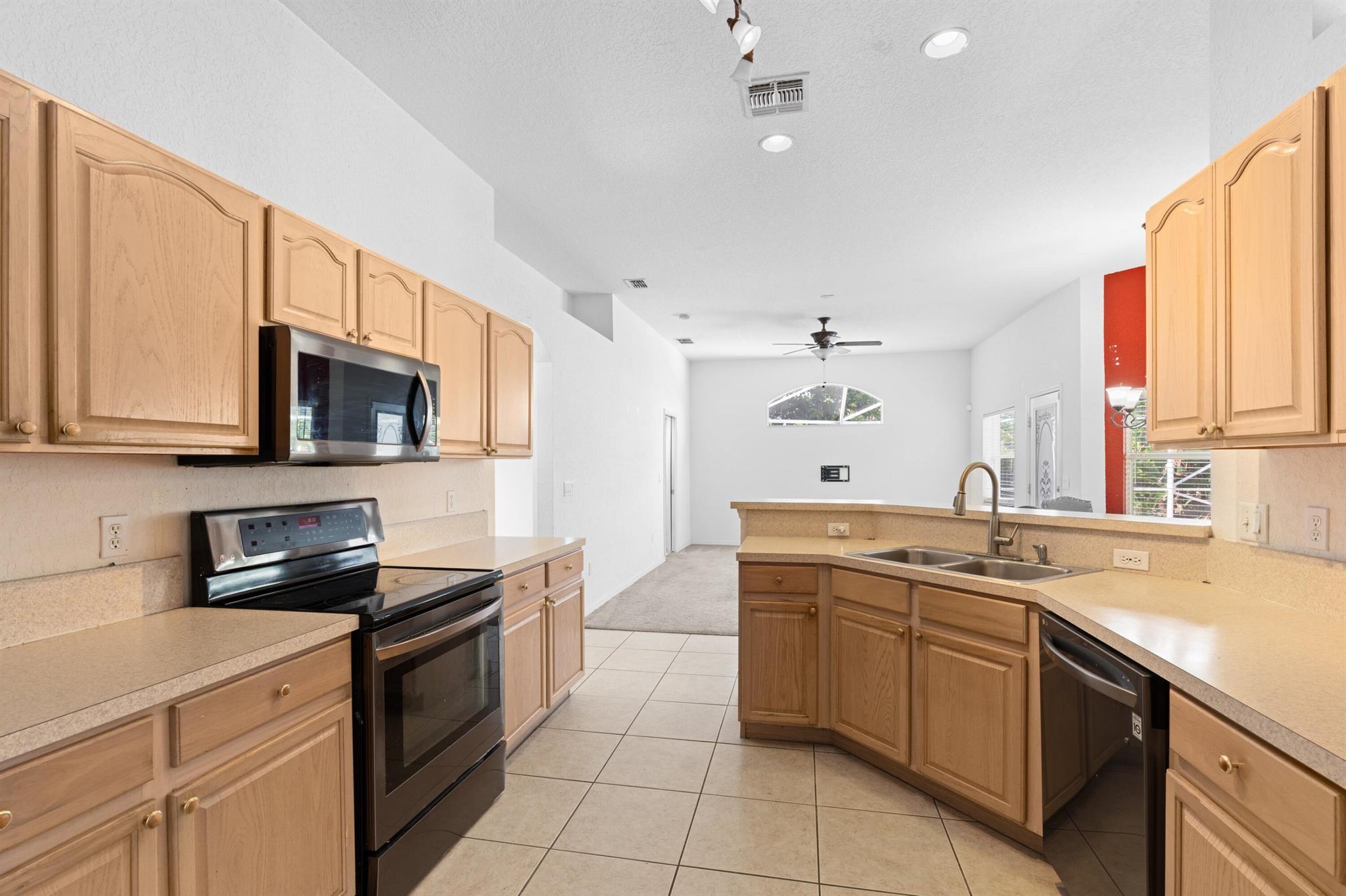 PORT ST LUCIE SECTION 9 - Residential