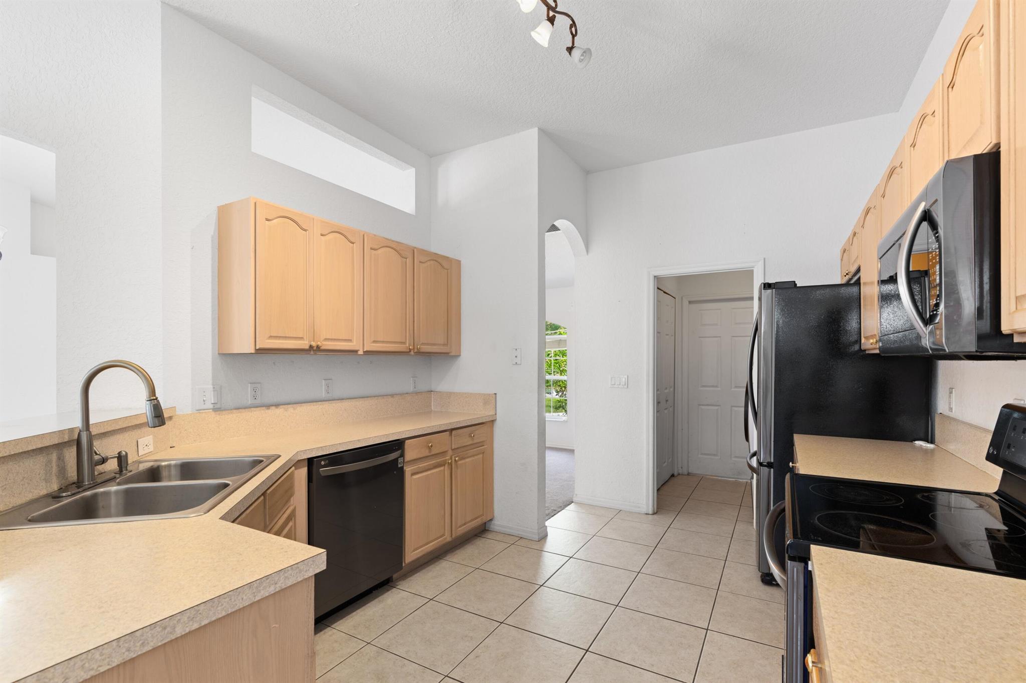 PORT ST LUCIE SECTION 9 - Residential