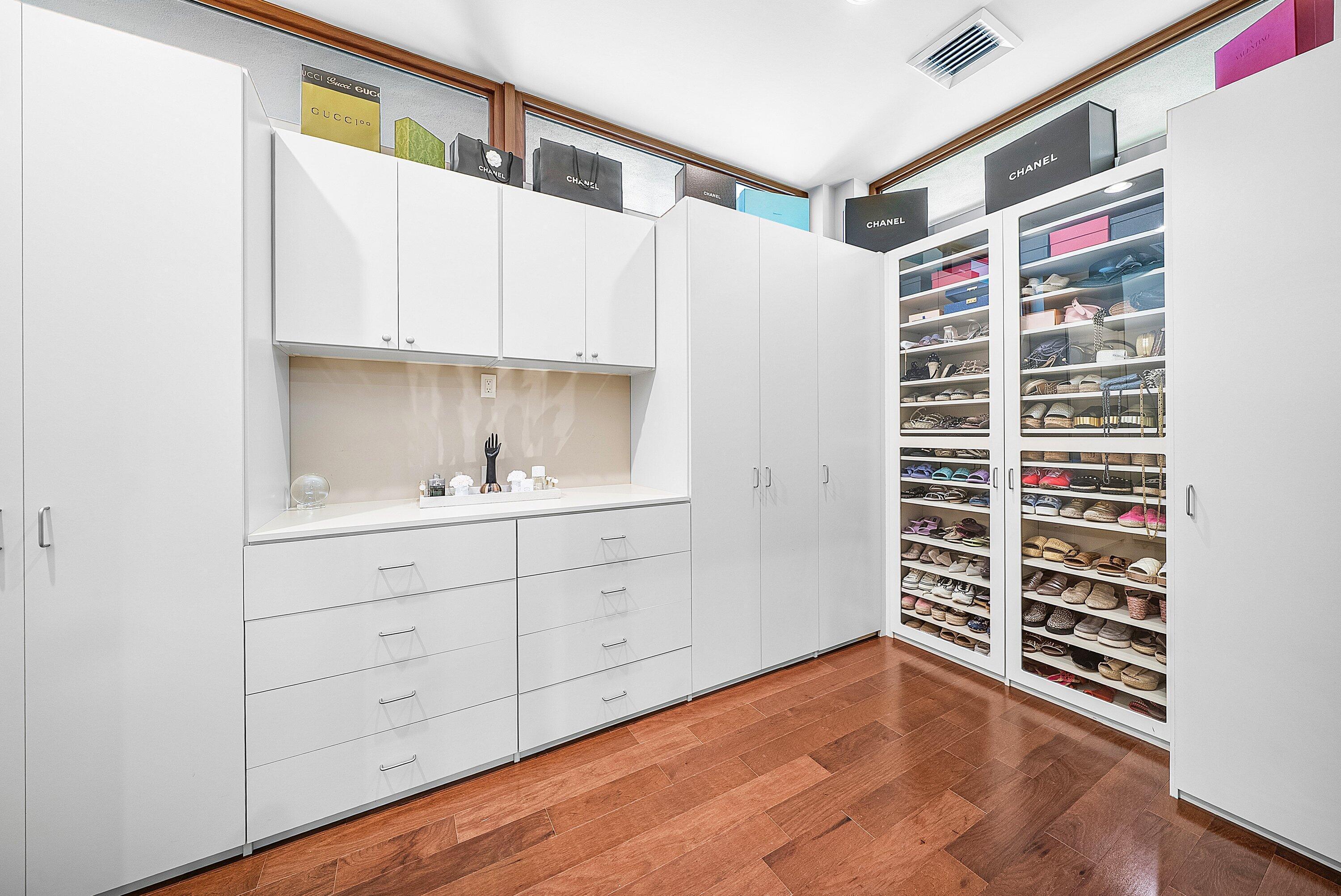 RIVER RIDGE (TEQUESTA) - Residential