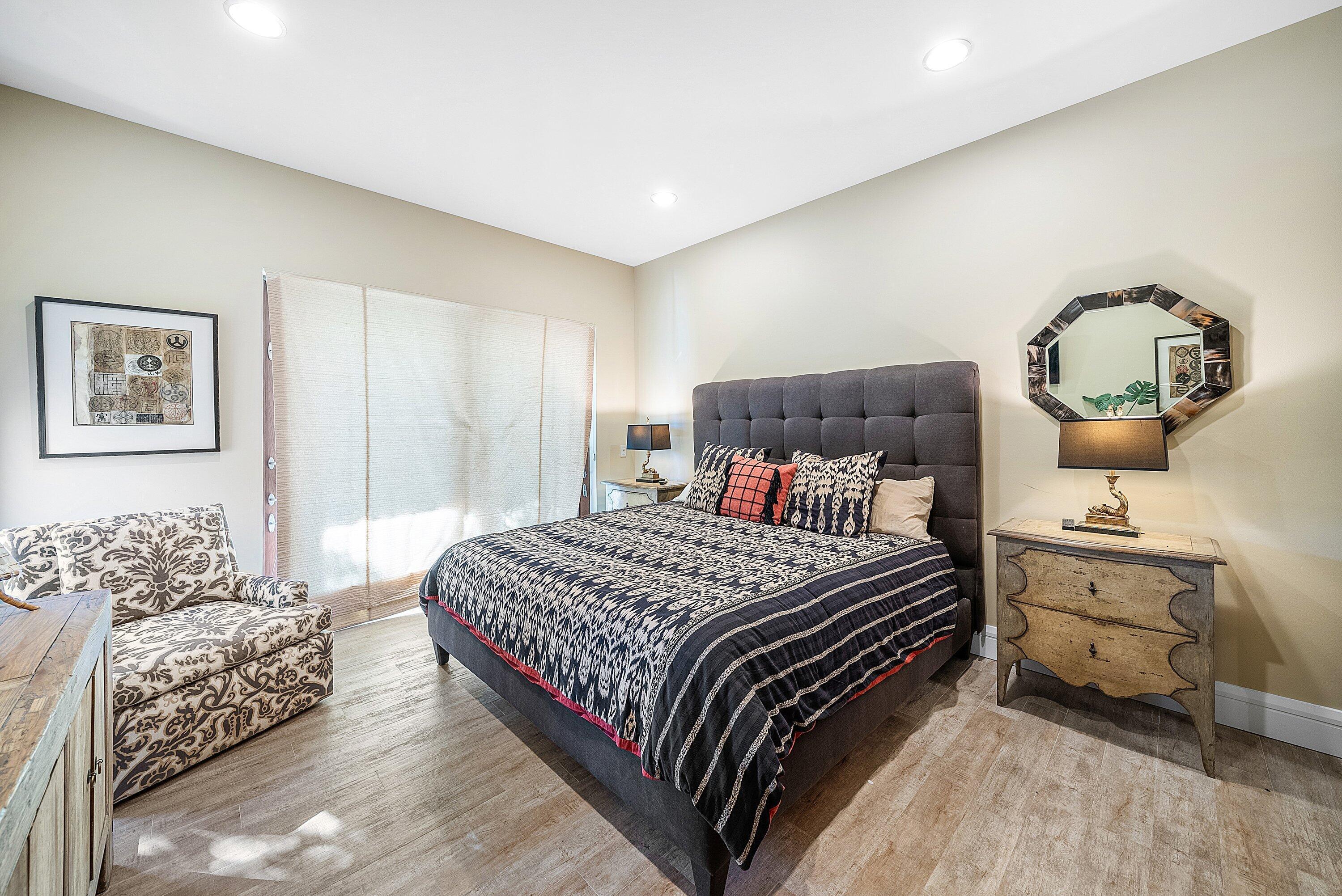 RIVER RIDGE (TEQUESTA) - Residential