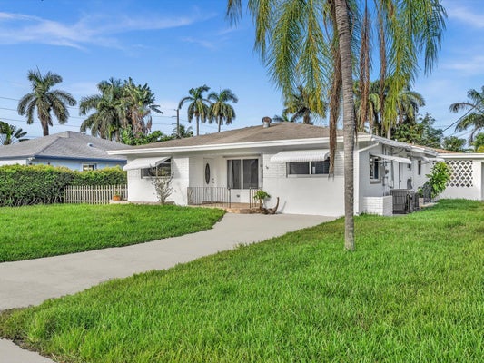 132 SE 2ND CT, DANIA, FL 33004 - Image 277fe9f9e3ddc9796eeb1dfe4e538d3f/479542103
