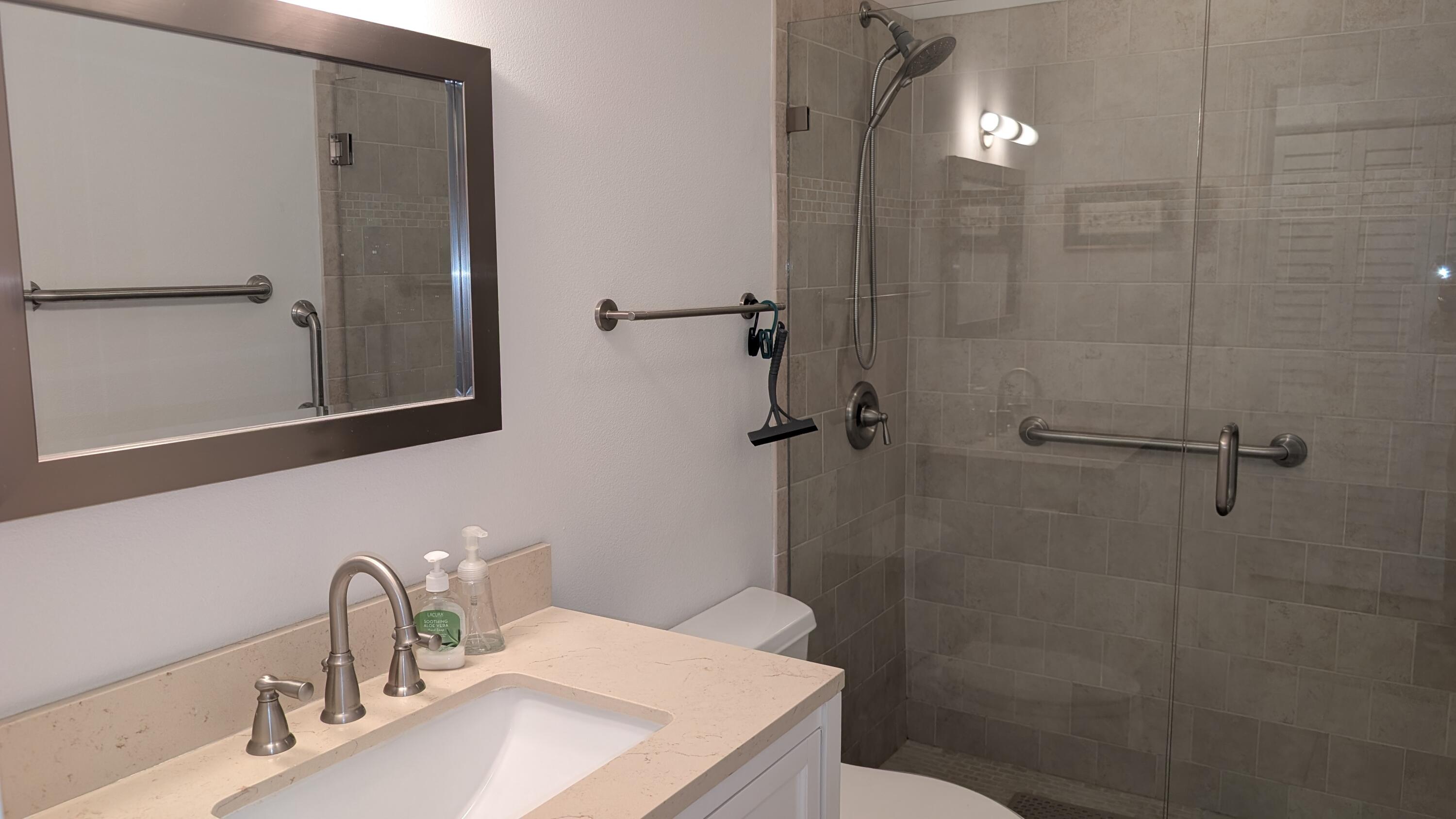 CEDAR POINTE CONDO - Residential Lease