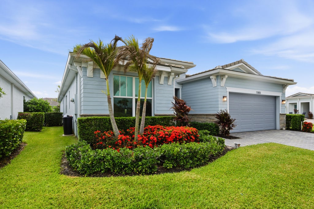 Photo of 11805 SW AQUILA Way, Port Saint Lucie, FL 34987 (MLS # B26068574)