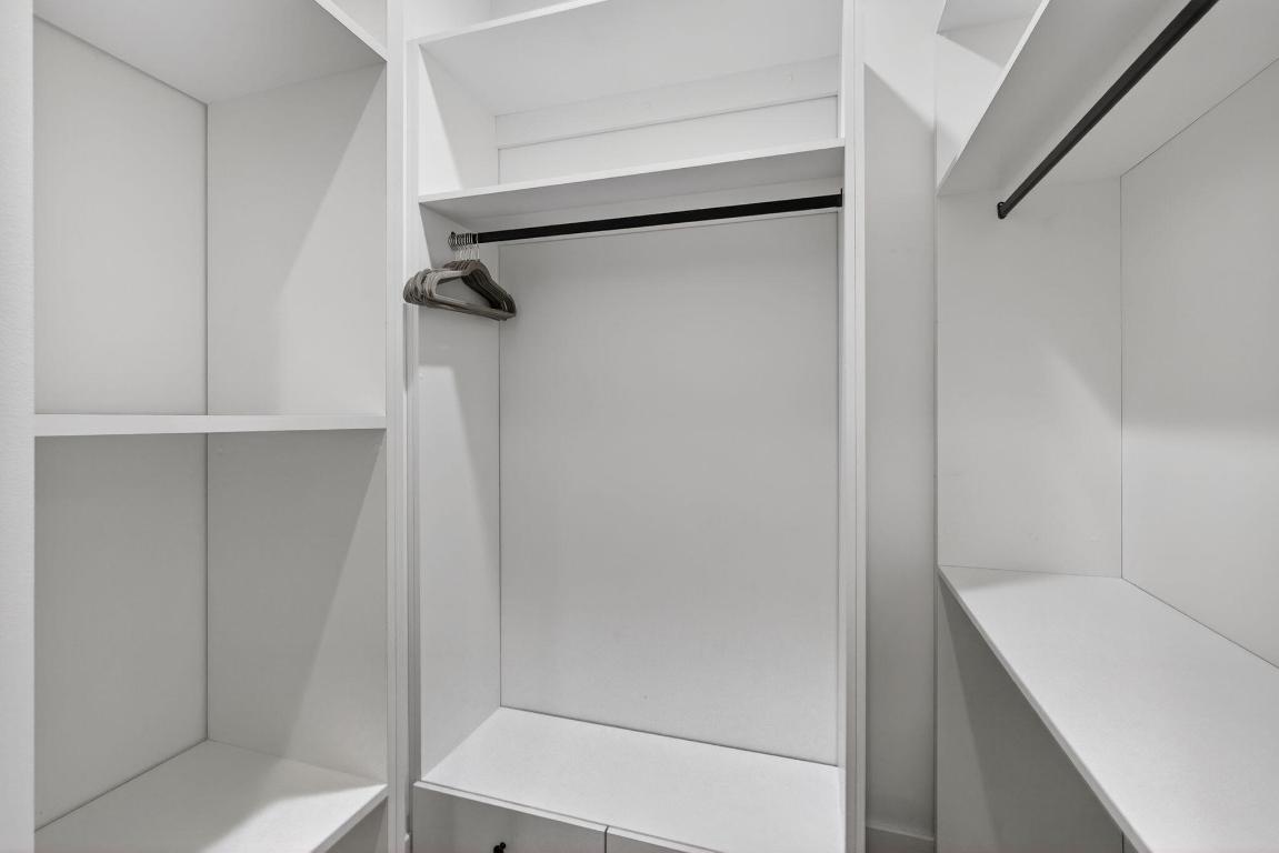 LAKE WORTH TOWN OF - Residential